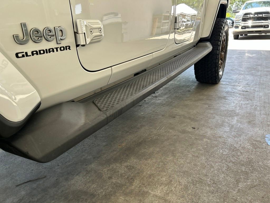 Used 2021 Jeep Gladiator Overland w/ Popular Equipment Package AWD/4WD image 20