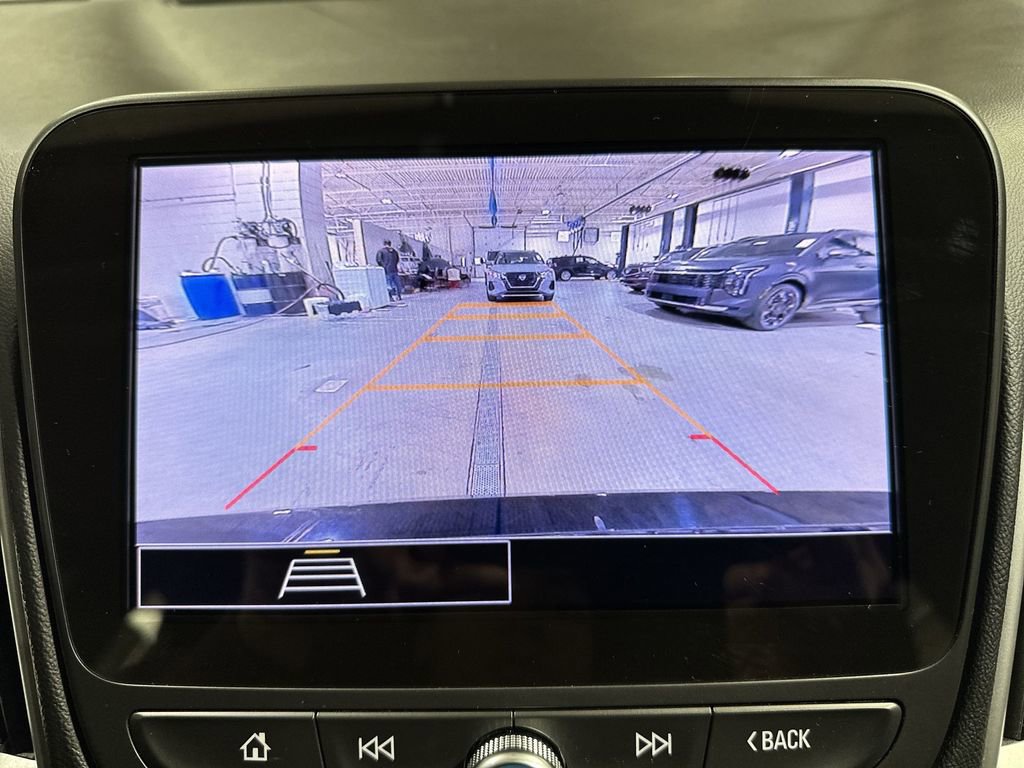 Used 2024 Chevrolet Malibu LT image 22