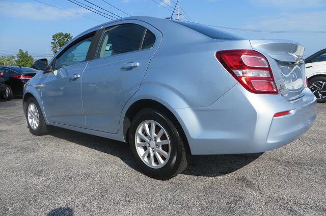 Used 2017 Chevrolet Sonic LT w/ Convenience Package image 3