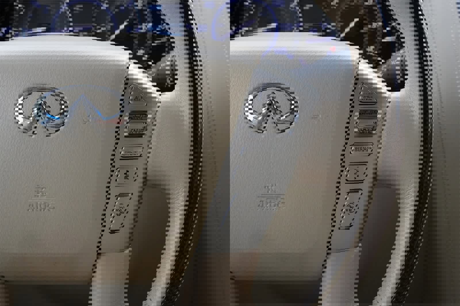 Used 2016 INFINITI QX80 2WD w/ Driver's Assistance Package image 11