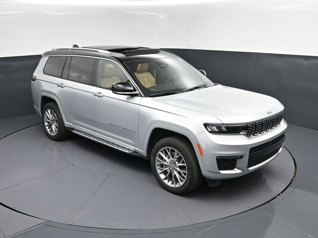 Used 2023 Jeep Grand Cherokee L Summit w/ Advanced Protech Group IV image 1