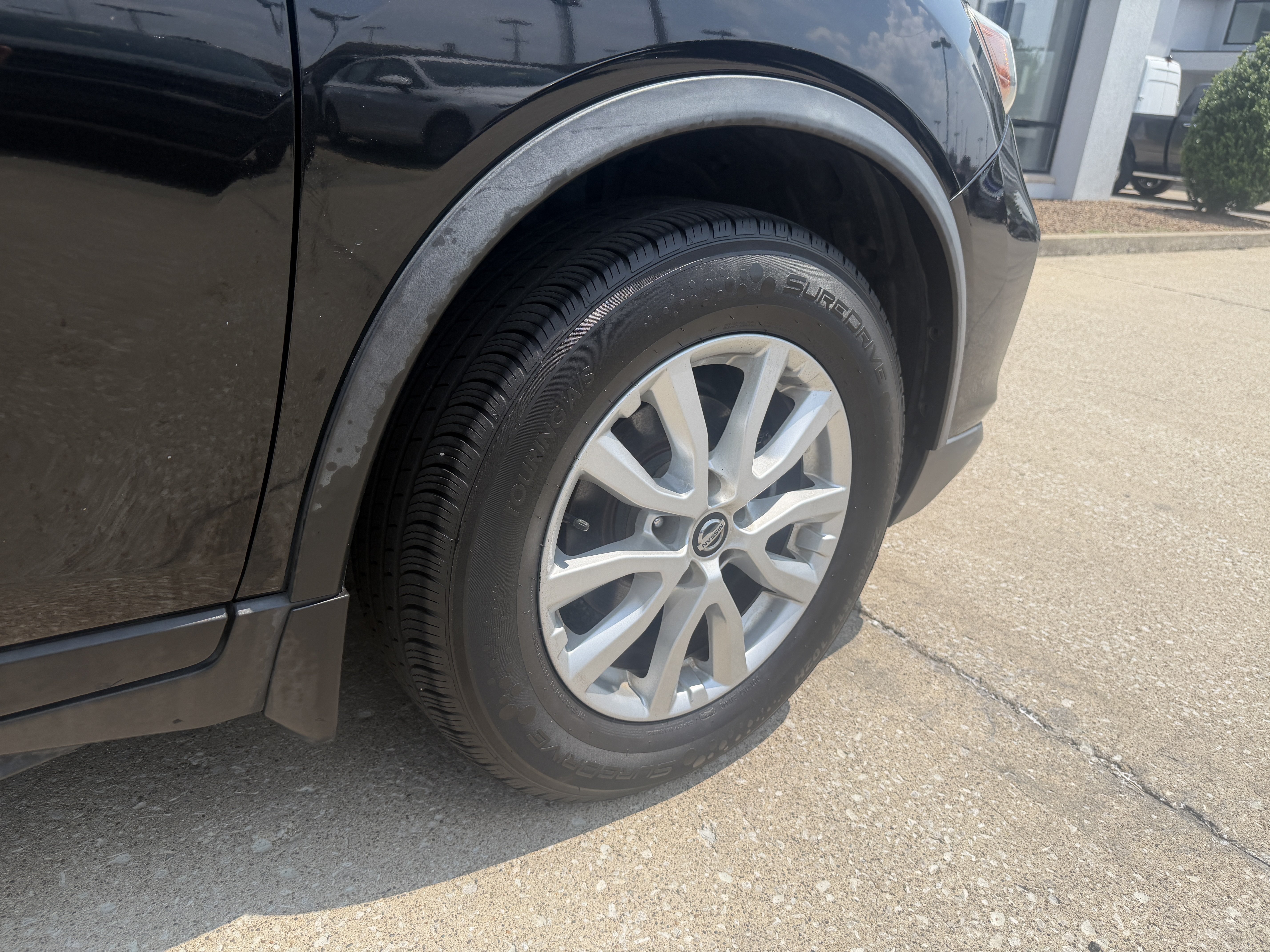 Used 2018 Nissan Rogue SV FWD image 21