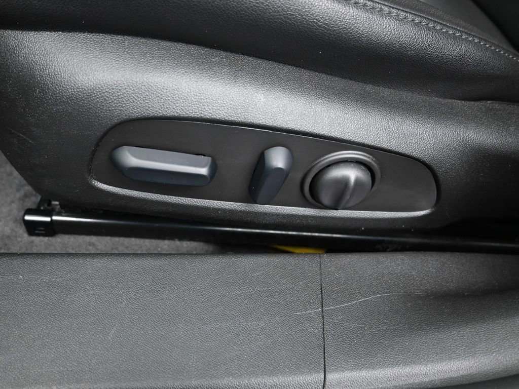 Used 2024 Chevrolet Malibu LT image 12