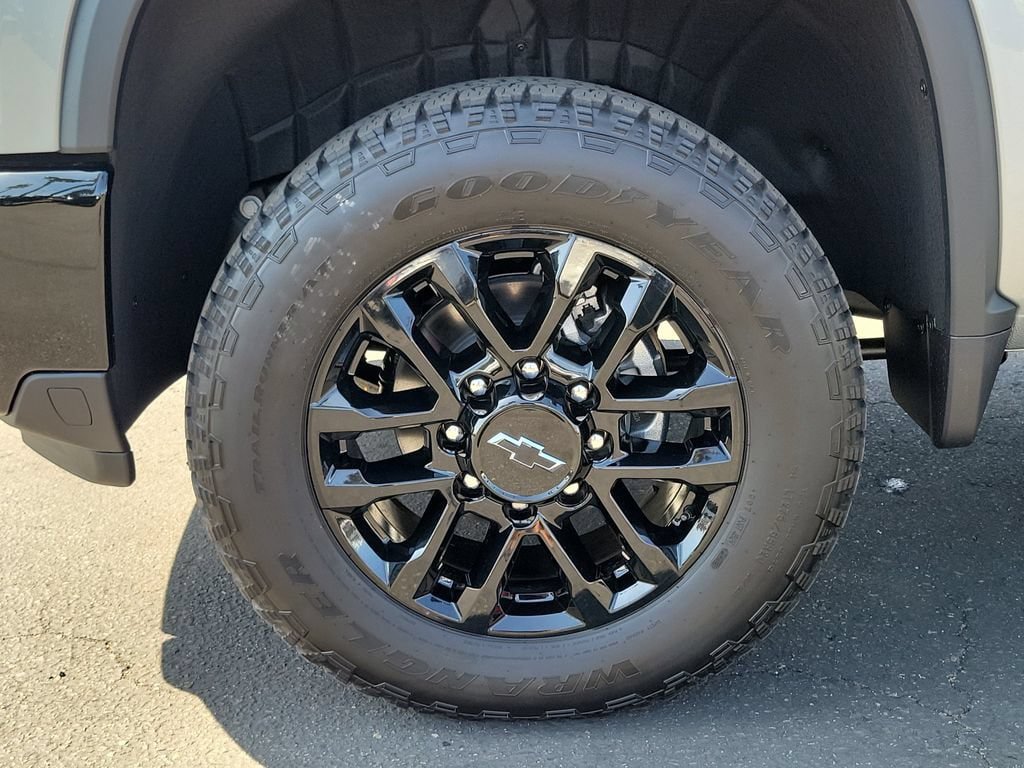 New 2026 Chevrolet Silverado 2500 Custom w/ Custom Value Package AWD/4WD image 31