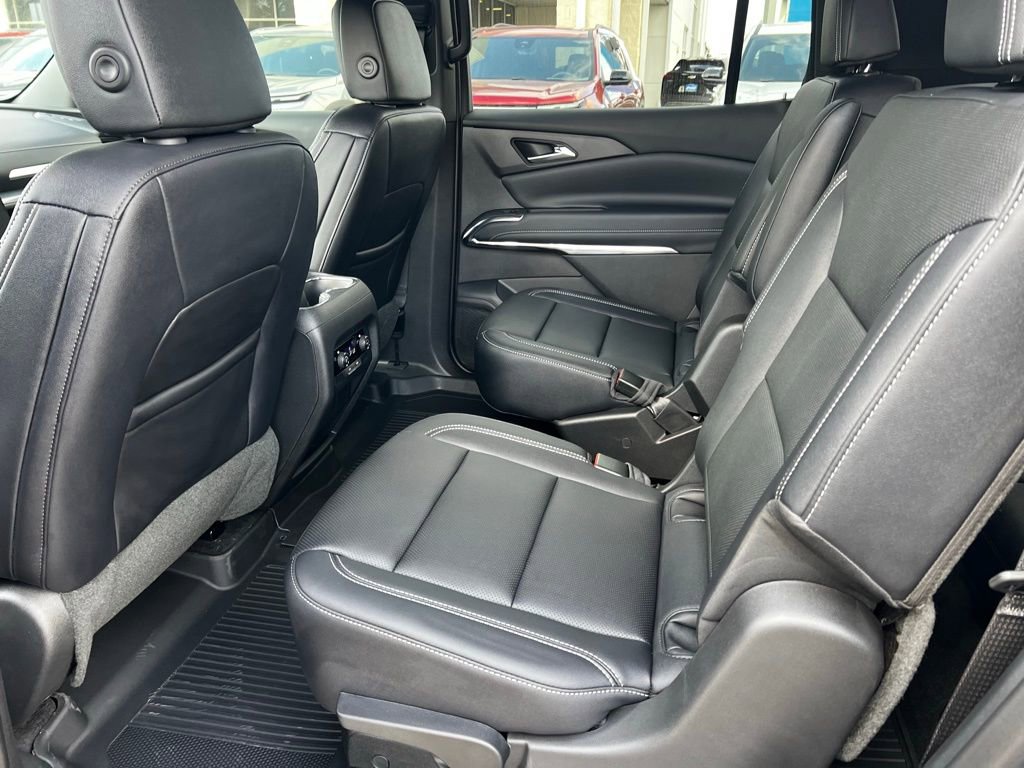 New 2026 Chevrolet Traverse LT w/ LPO, Floor Liner Package image 24