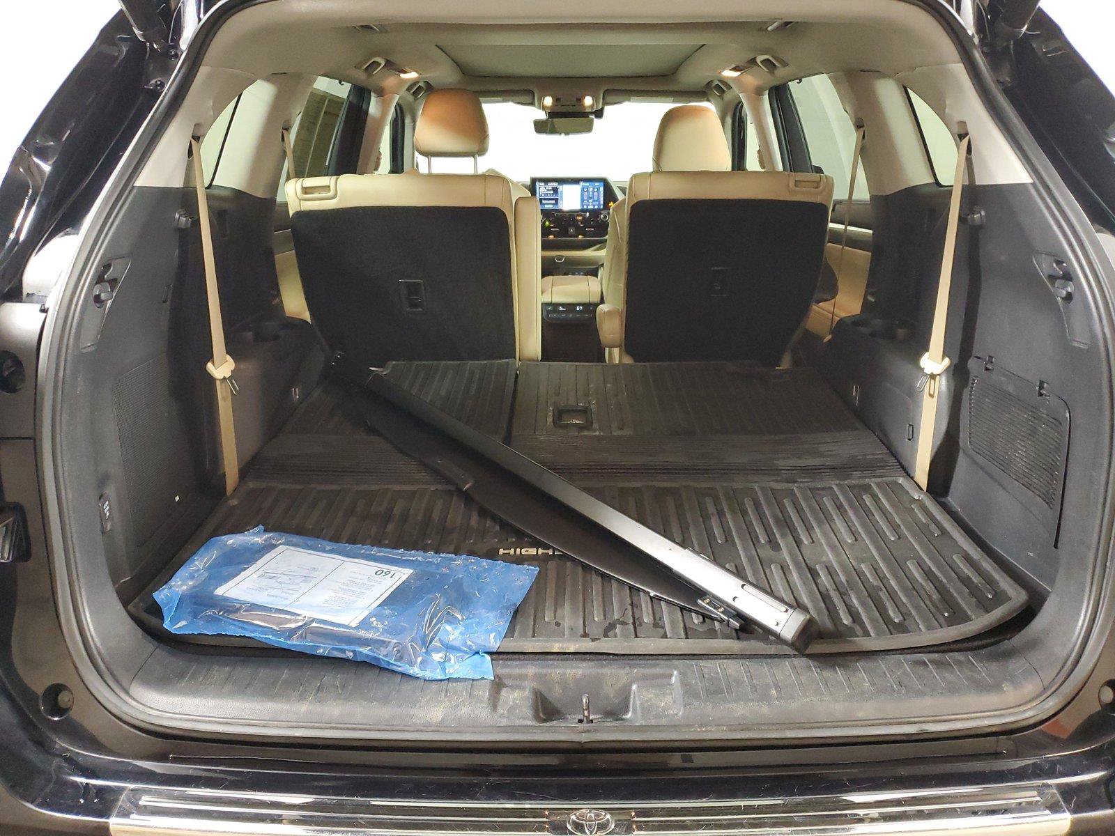 Used 2022 Toyota Highlander Platinum AWD/4WD image 7