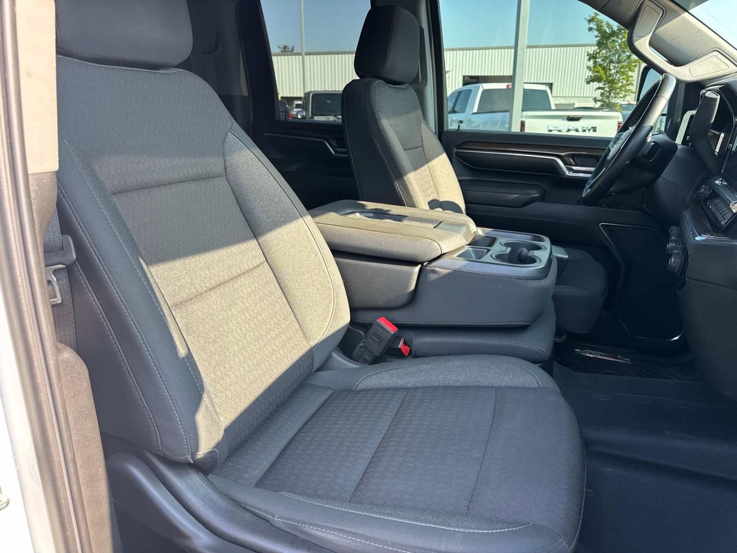 Used 2024 Chevrolet Silverado 2500 LT AWD/4WD image 26
