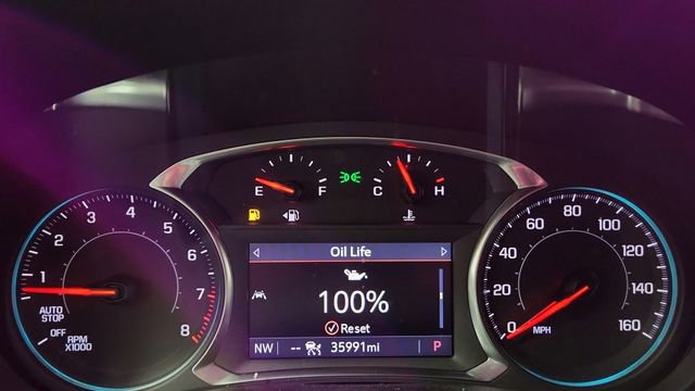 Used 2022 Chevrolet Traverse LT w/ LT Premium Package image 11