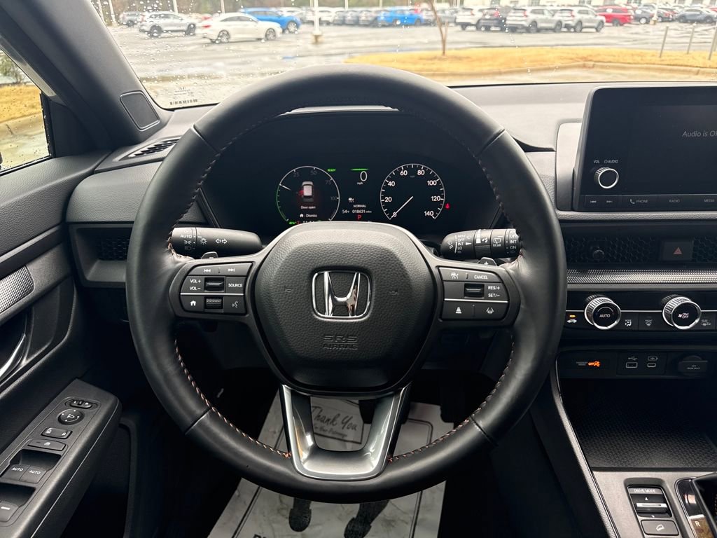 Used 2025 Honda CR-V Sport image 11