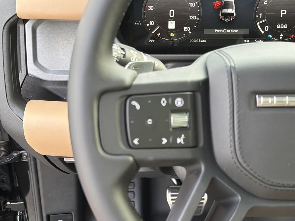 New 2026 Land Rover Defender 90 V8 AWD/4WD image 18