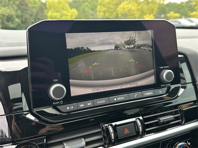 Certified 2025 Nissan Pathfinder SV w/ SV Premium Package image 31