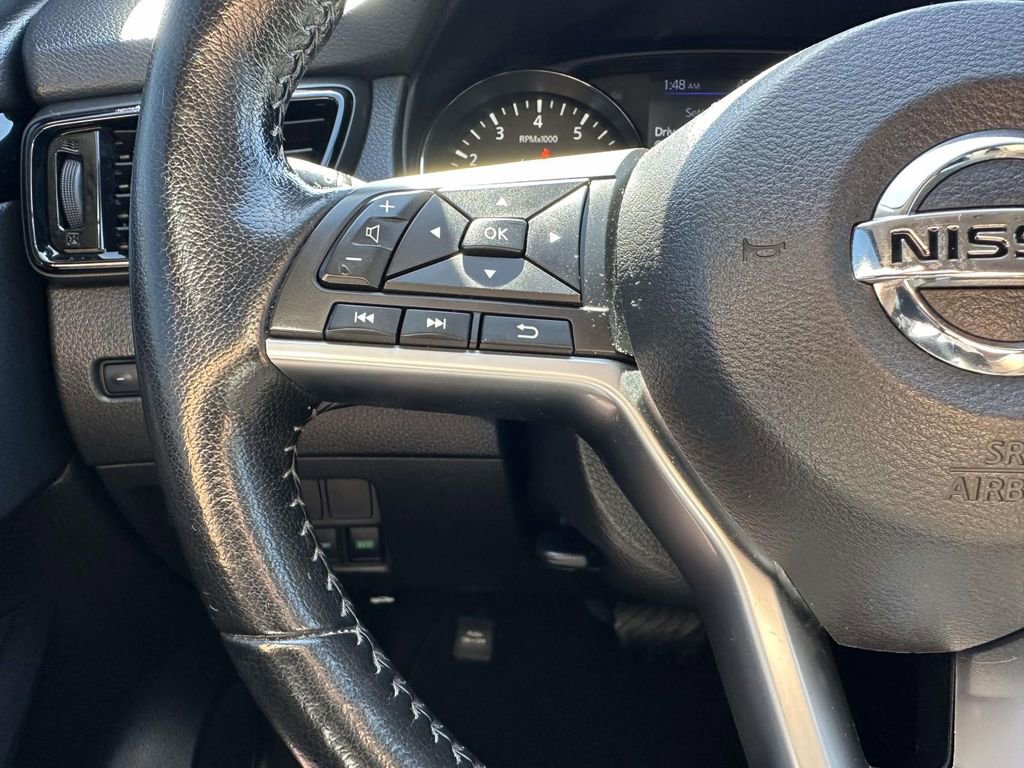 Used 2021 Nissan Rogue Sport SV image 12