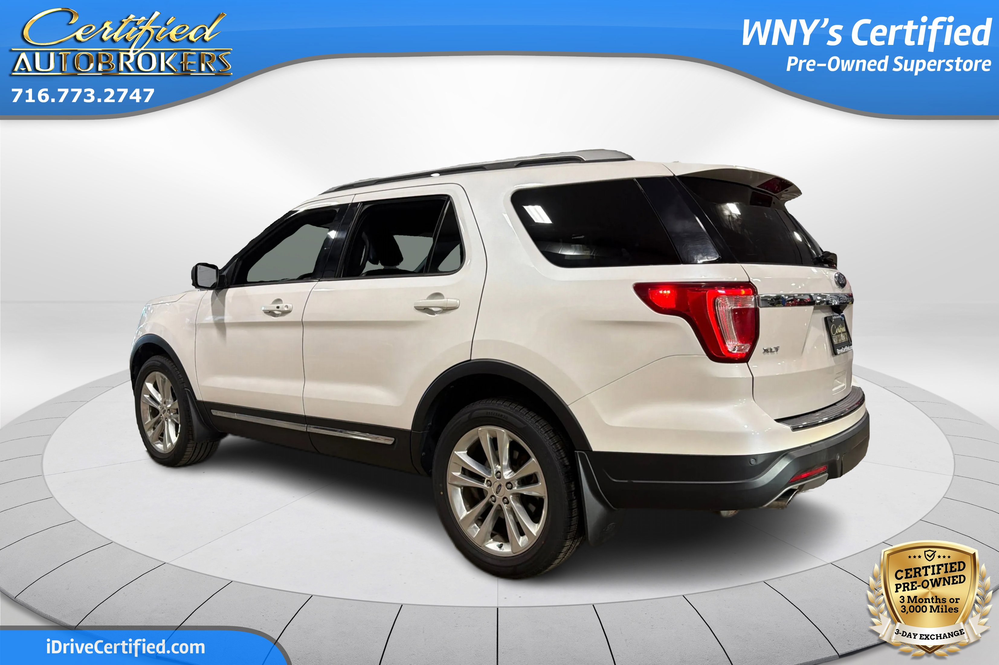 Used 2018 Ford Explorer XLT w/ Equipment Group 202A AWD/4WD image 8