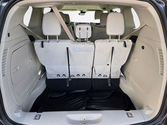 Used 2019 Chrysler Pacifica Limited w/ Advanced Safetytec Group image 6