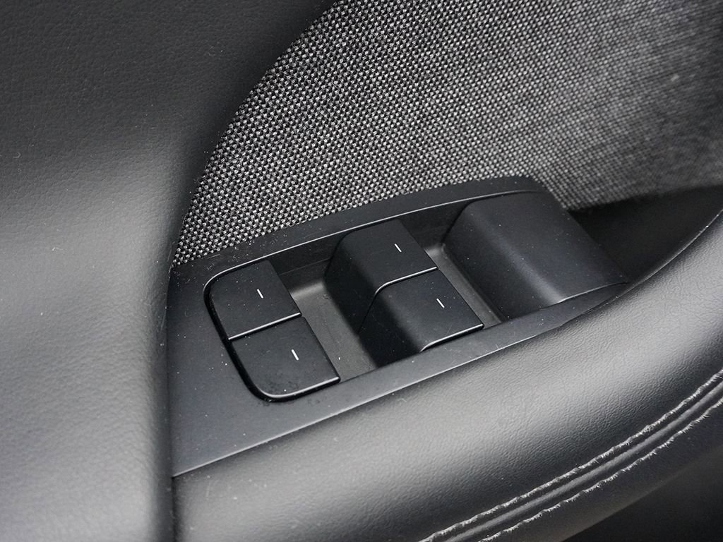 Used 2022 Tesla Model S Plaid image 36