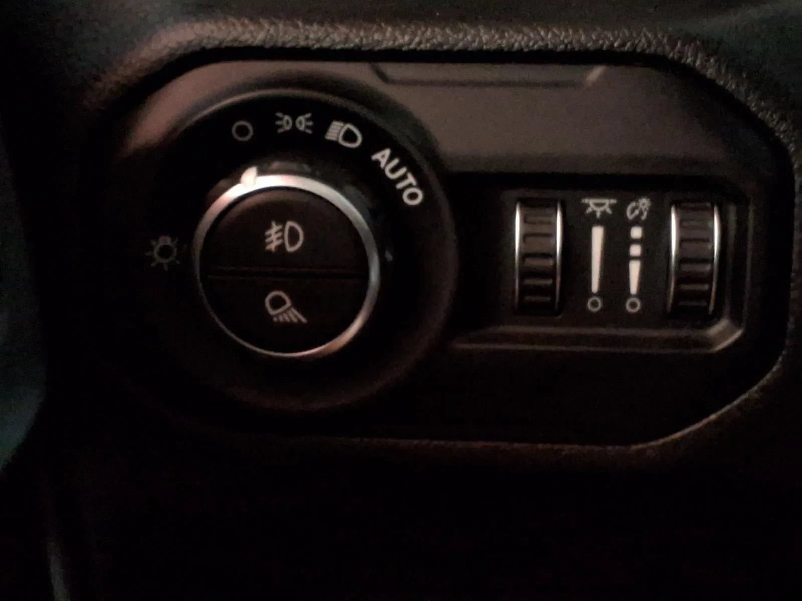 Used 2022 Jeep Gladiator Mojave w/ Cold Weather Group AWD/4WD image 24