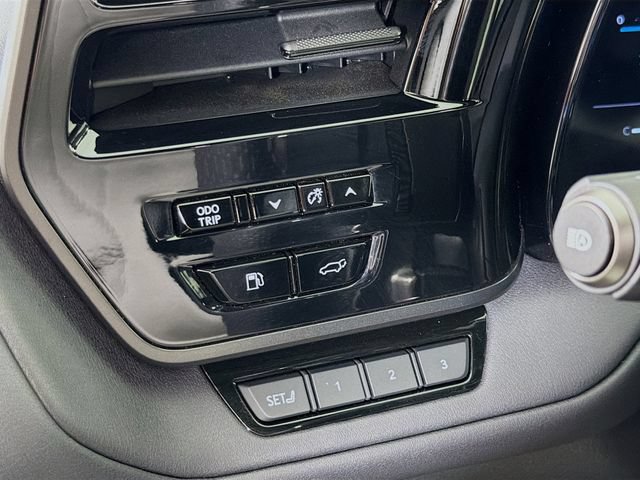 Used 2025 Lexus TX 500h AWD w/ Technology Package image 15