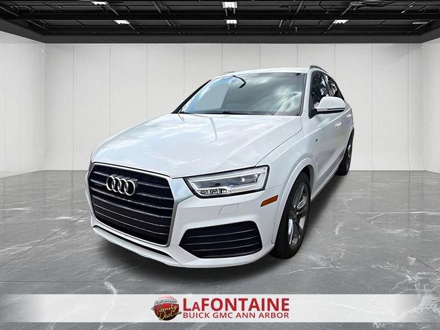 Used 2018 Audi Q3 2.0T Premium Plus w/ Premium Plus Package AWD/4WD image 2