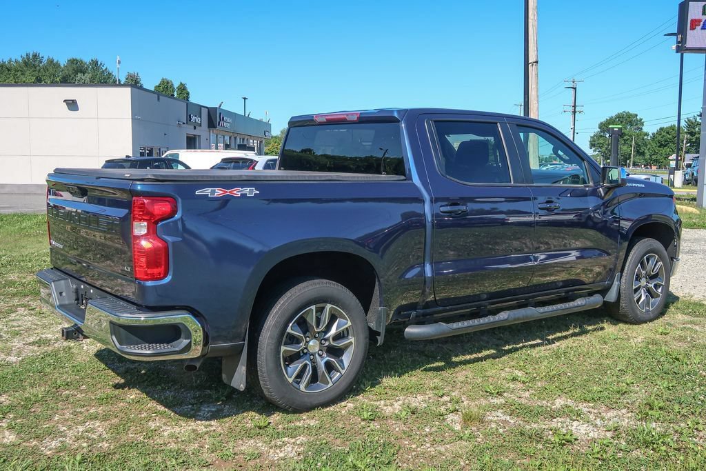 Used 2023 Chevrolet Silverado 1500 LT w/ Protection Package AWD/4WD image 9
