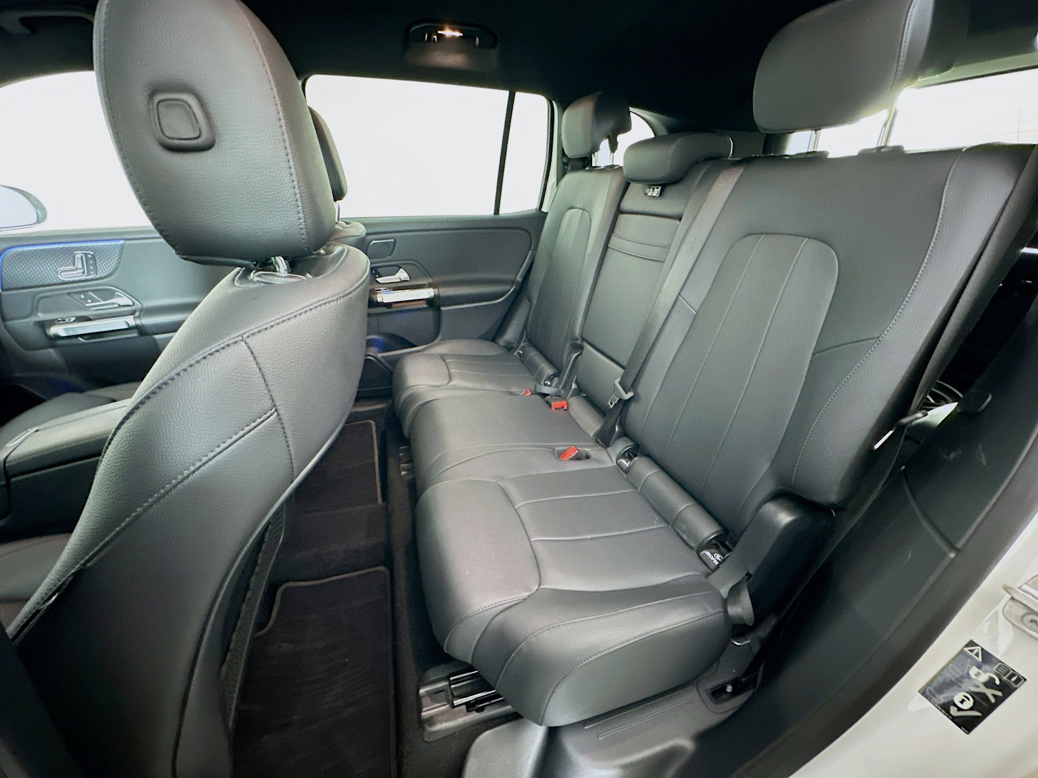 Used 2024 Mercedes-Benz EQB 250+ image 27