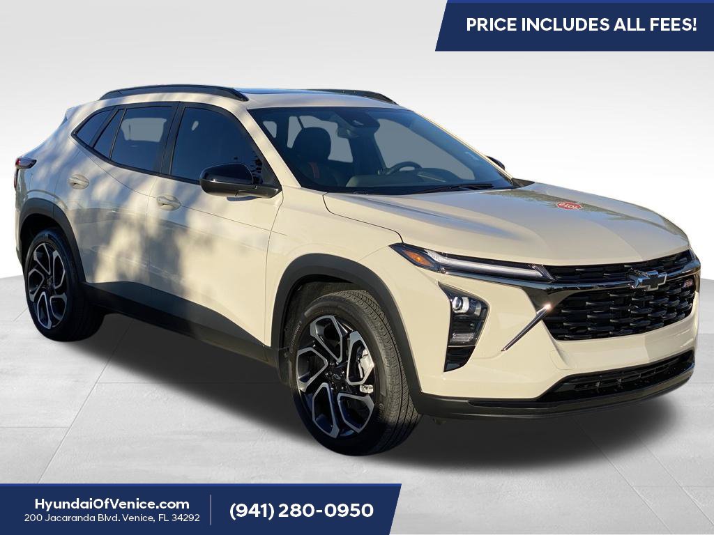 Used 2026 Chevrolet Trax RS w/ Sunroof Package FWD image 1