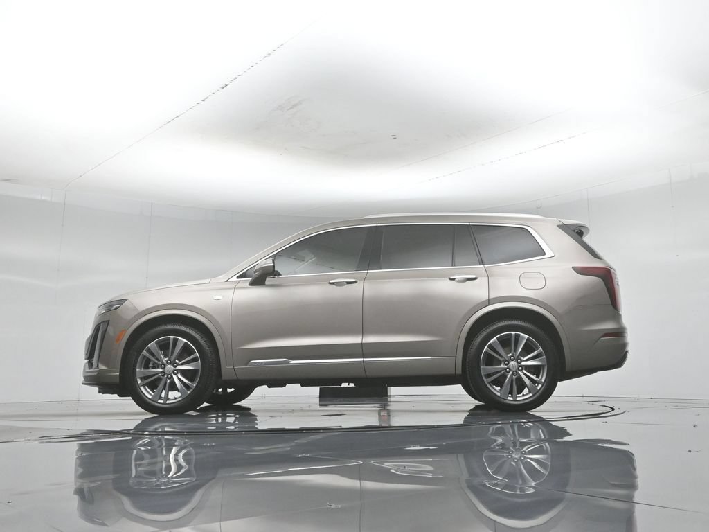 Used 2022 Cadillac XT6 Premium Luxury w/ Technology Package FWD image 52