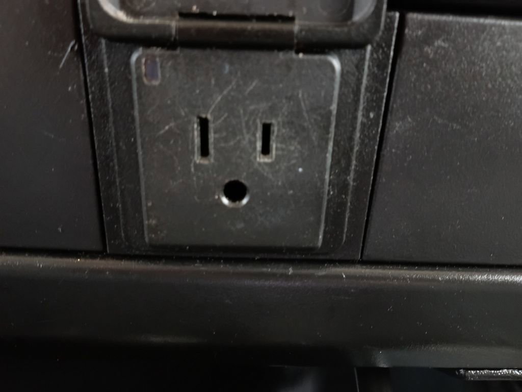 Used 2021 Chevrolet Express 2500 w/ Driver Convenience Package image 6