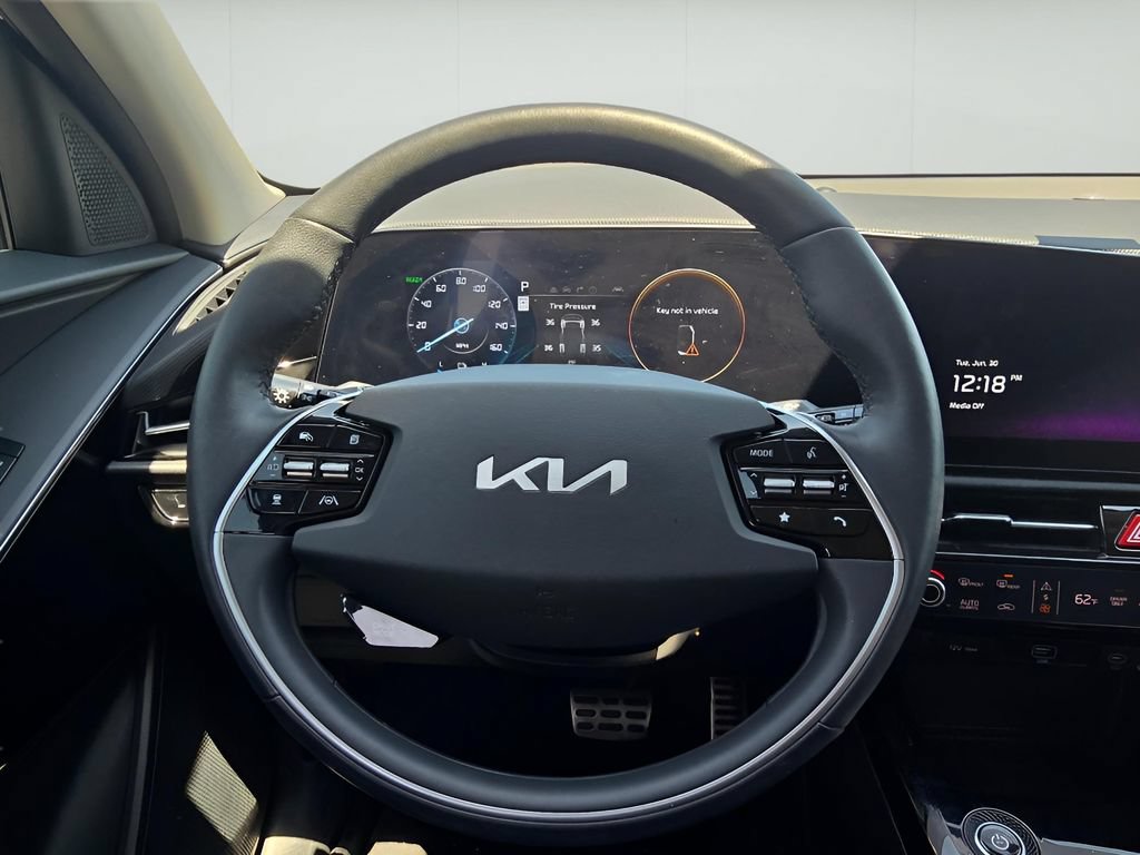 Used 2023 Kia Niro Wave FWD image 27