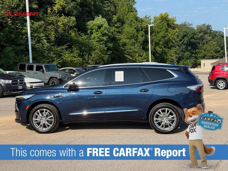Used 2023 Buick Enclave Essence w/ Experience Buick Package FWD image 2