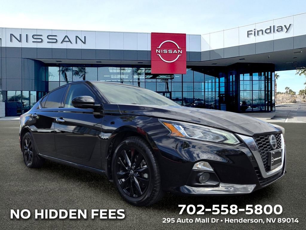 Used 2021 Nissan Altima 2.5 Platinum AWD/4WD image 1