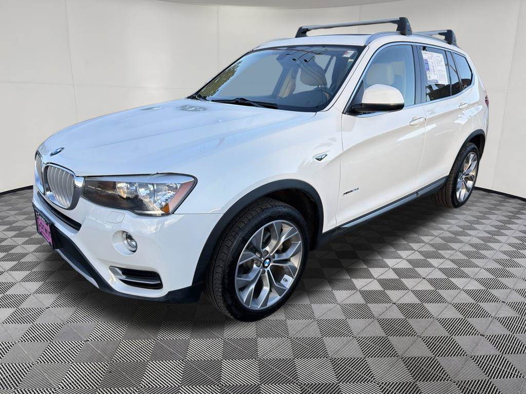 Used 2017 BMW X3 xDrive28i AWD/4WD image 3