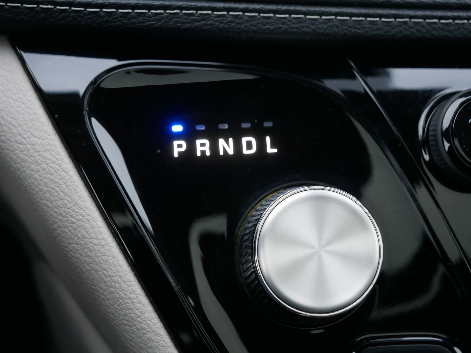 Used 2023 Chrysler Pacifica Limited image 27