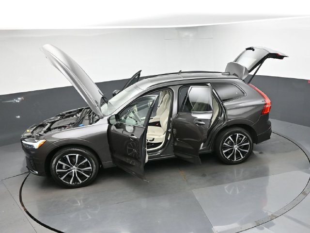 Used 2024 Volvo XC60 B5 Plus w/ Protection Package Premier AWD/4WD image 50