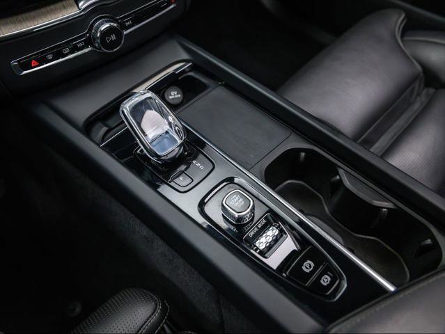 Used 2021 Volvo XC60 T8 Inscription w/ Advanced Package image 33