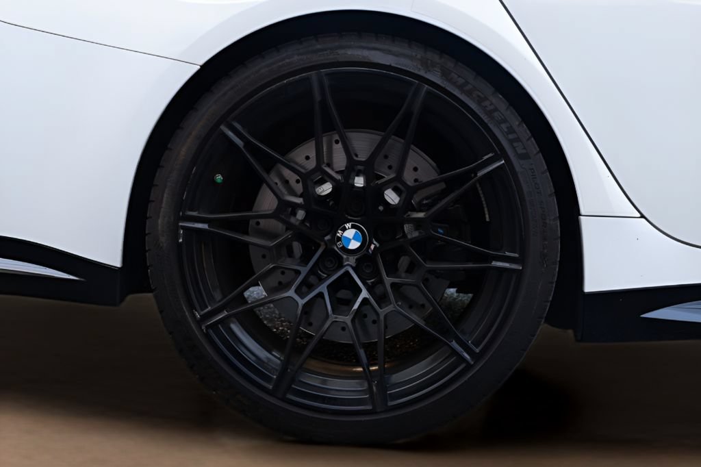 Used 2022 BMW M3 w/ Executive Package RWD image 8