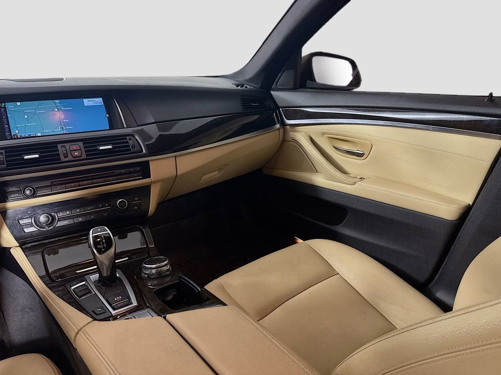 Used 2016 BMW 535i Sedan RWD image 25
