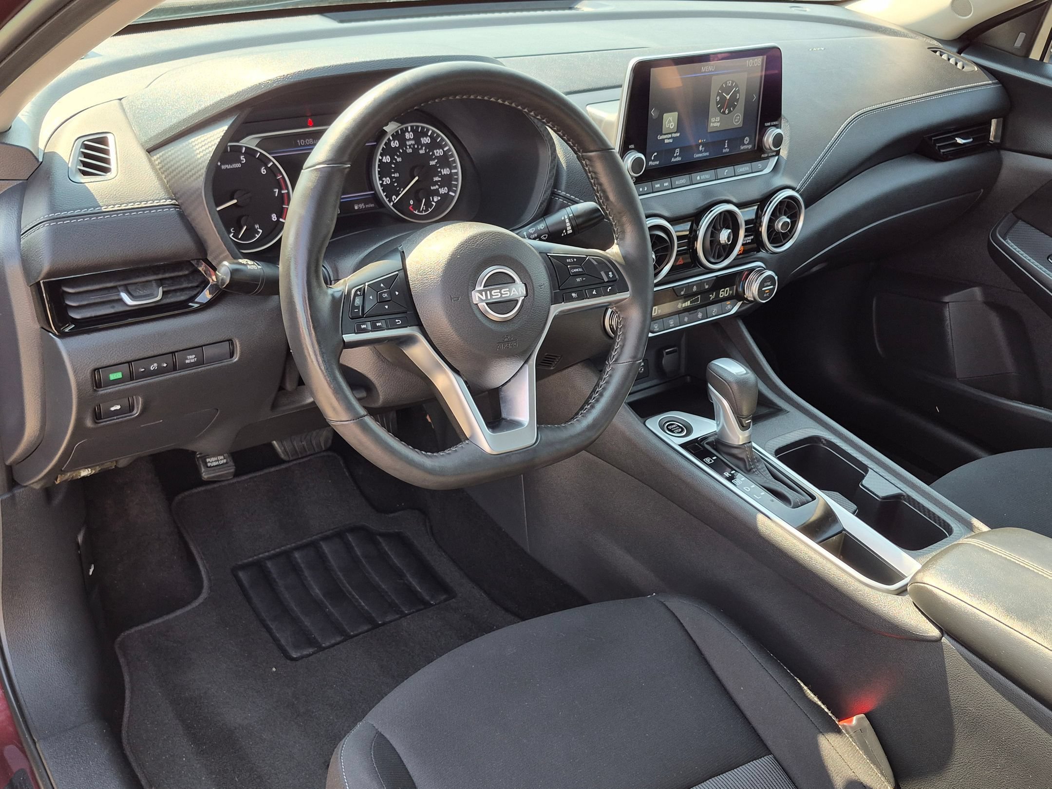 Used 2025 Nissan Sentra SV w/ All-Weather Package FWD image 16