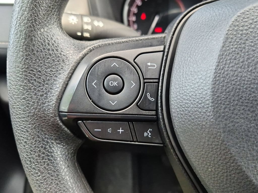 Used 2025 Toyota RAV4 LE AWD/4WD image 20