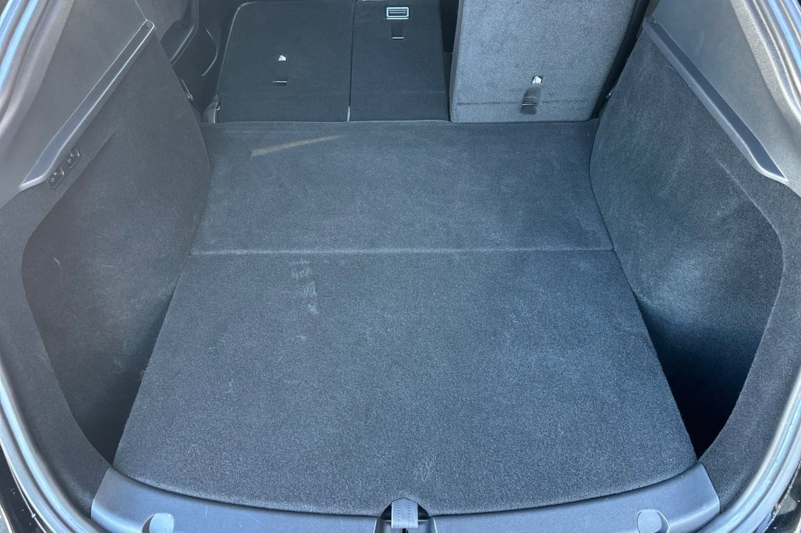 Used 2023 Tesla Model Y Long Range image 14