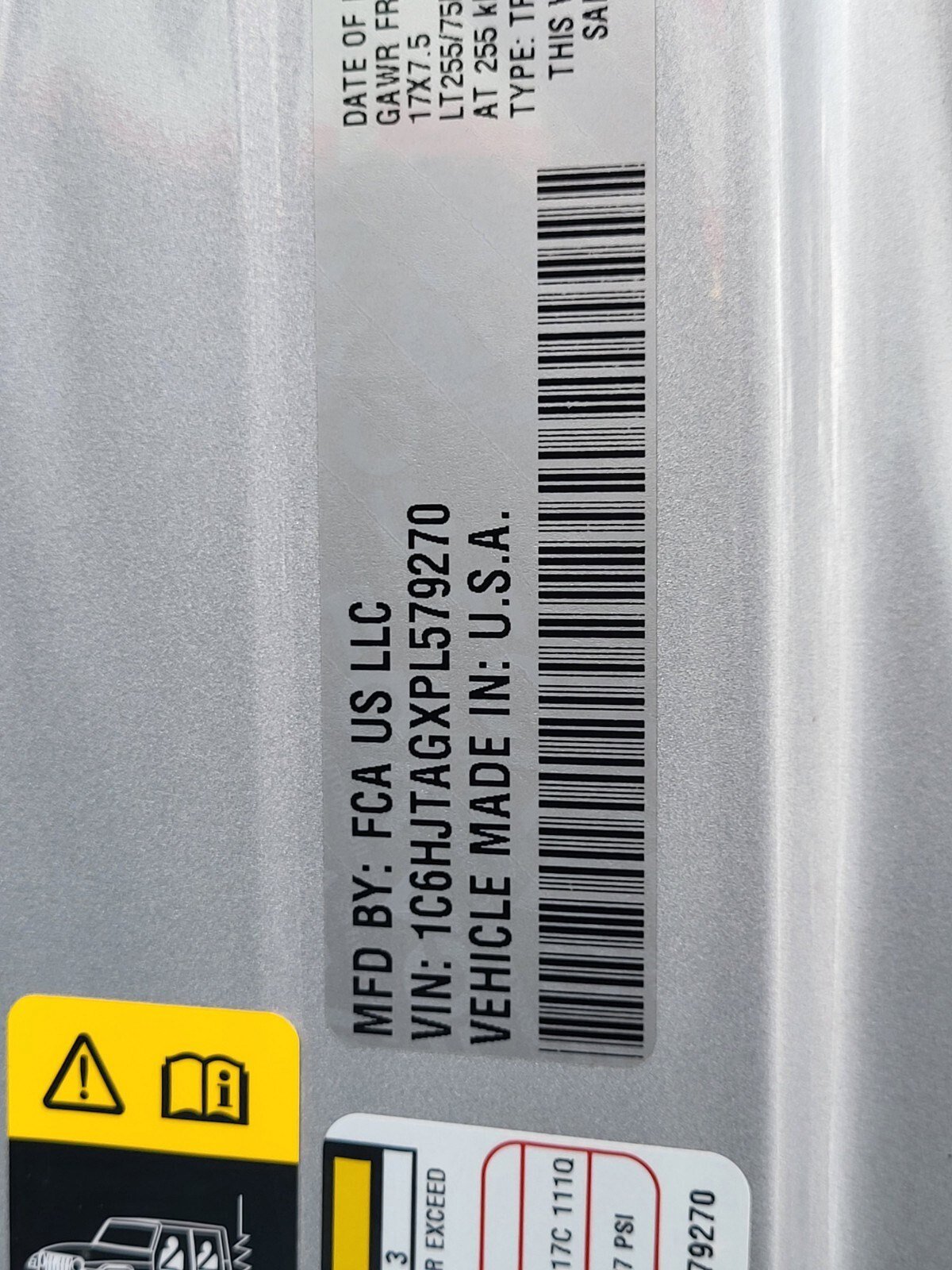 Used 2023 Jeep Gladiator Willys AWD/4WD image 33