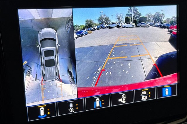 Used 2022 Chevrolet Traverse Premier w/ LPO, Floor Liner Package image 28