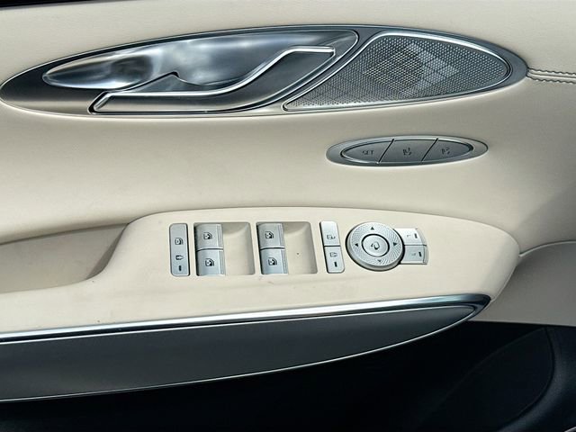 Used 2024 Genesis GV70 2.5T w/ Select Package image 18