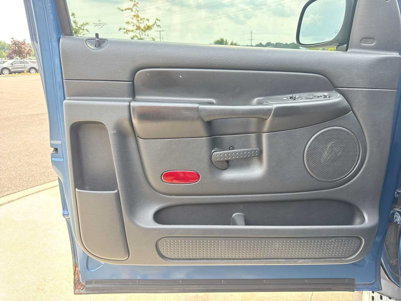 Used 2004 Dodge Ram 1500 Truck SLT w/ Sport Appearance Group AWD/4WD image 29