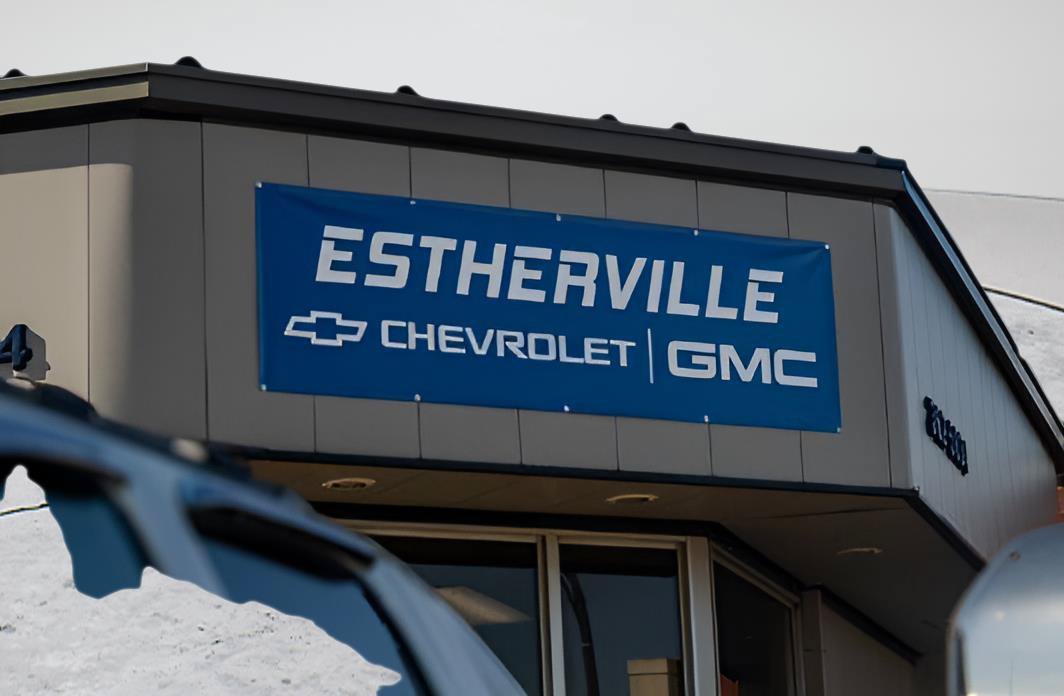 Used 2024 Chevrolet Silverado 1500 LT w/ Z71 Off-Road Package AWD/4WD image 25