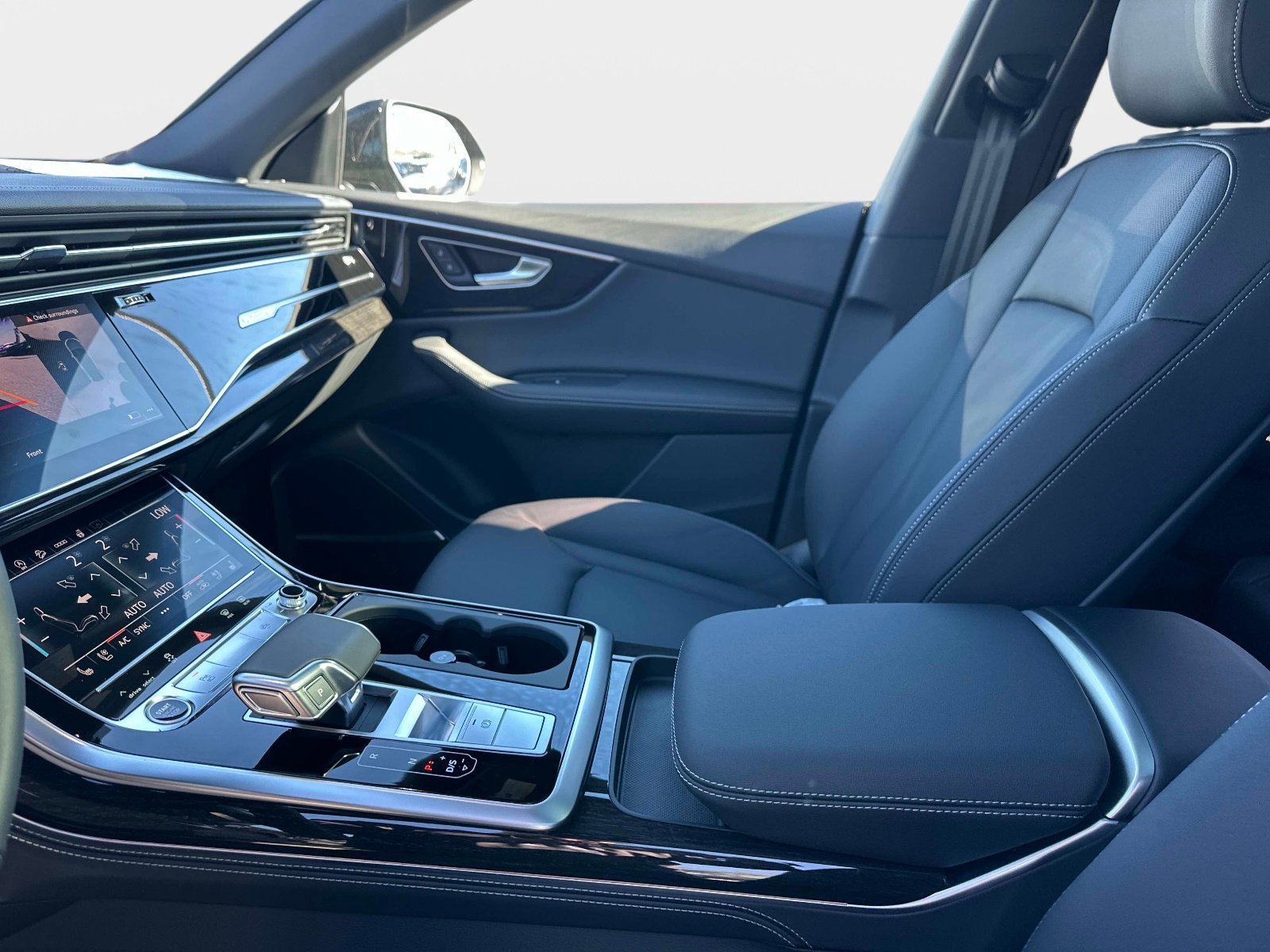 New 2026 Audi Q8 Premium Plus AWD/4WD image 23