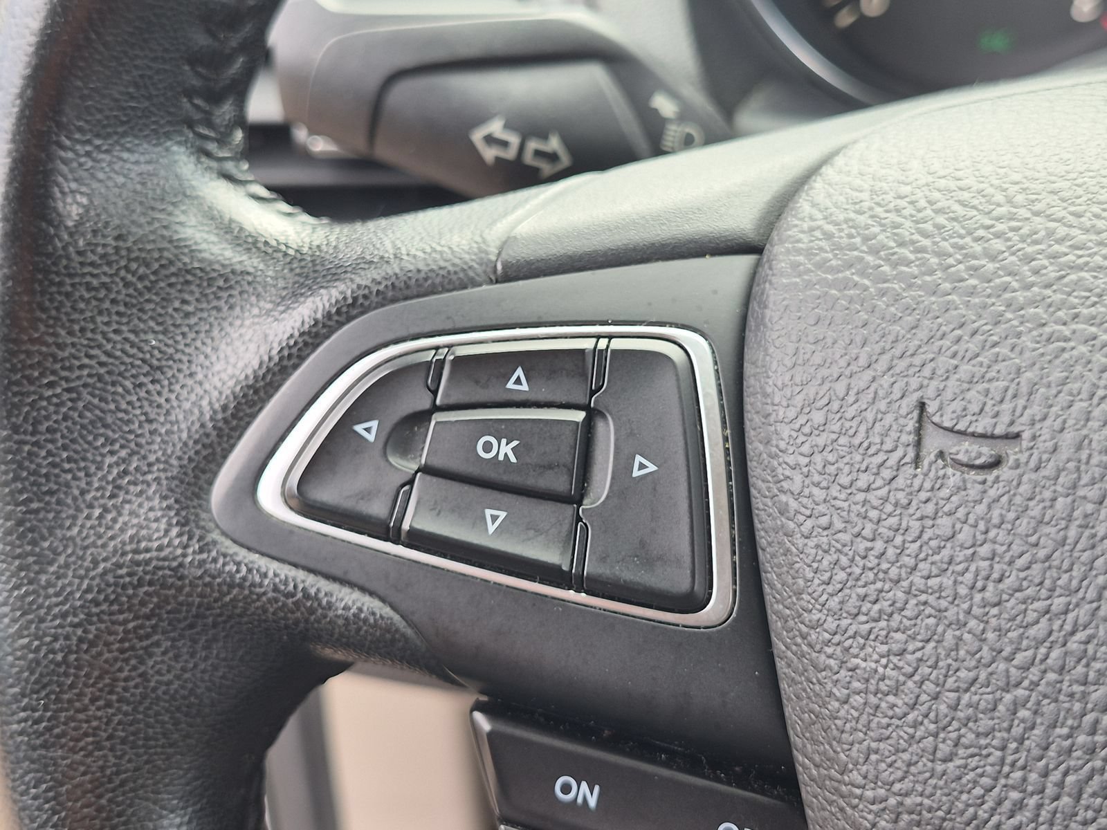 Used 2019 Ford Escape SEL AWD/4WD image 24