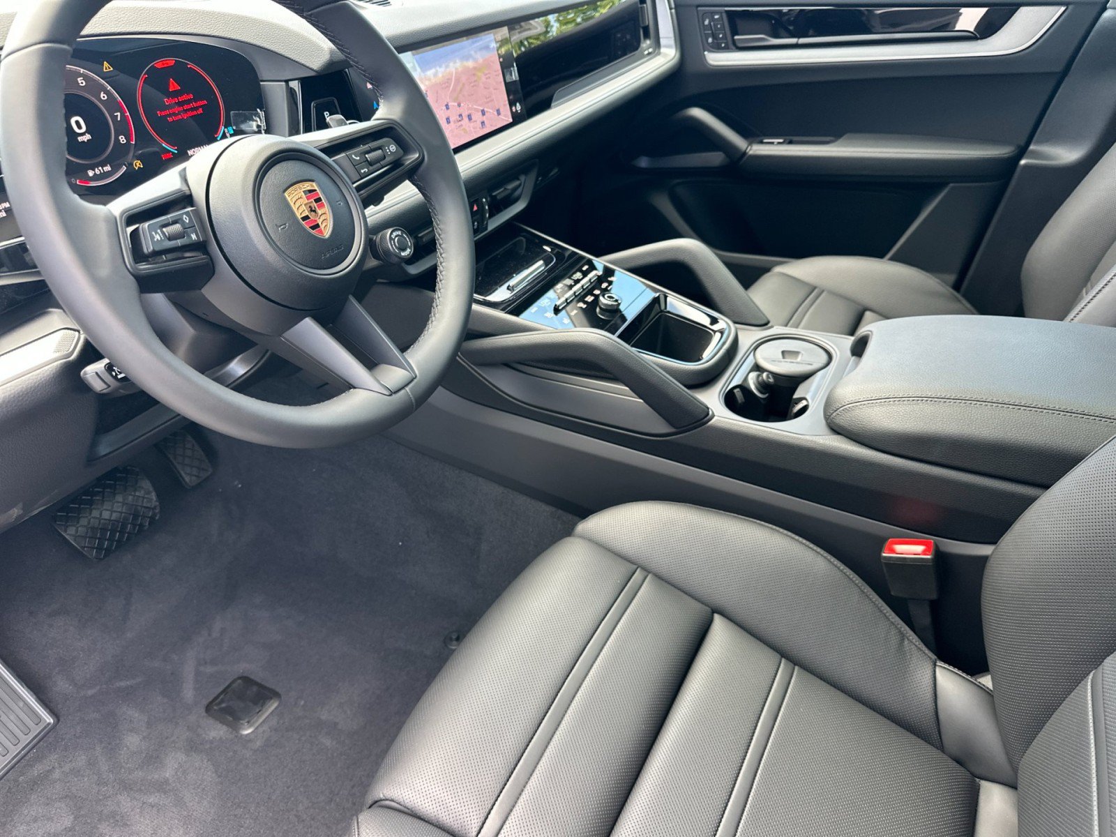 New 2026 Porsche Cayenne Coupe AWD/4WD image 4