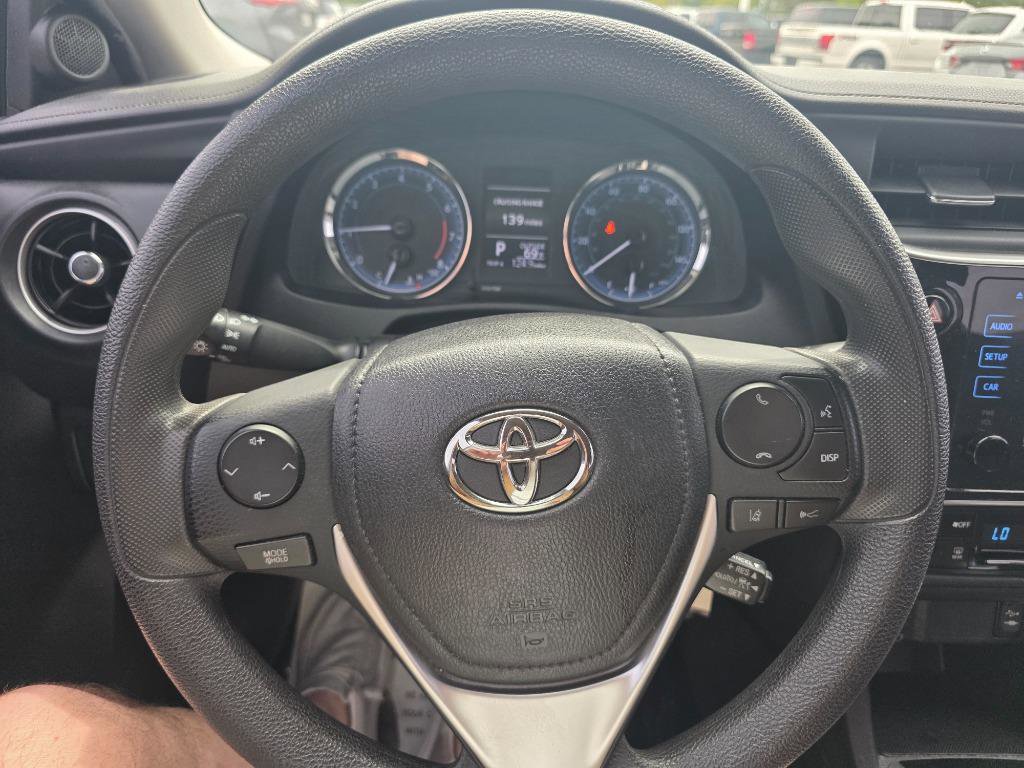 Used 2019 Toyota Corolla LE image 13