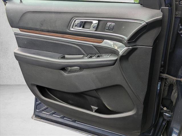 Used 2017 Ford Explorer Limited FWD image 13