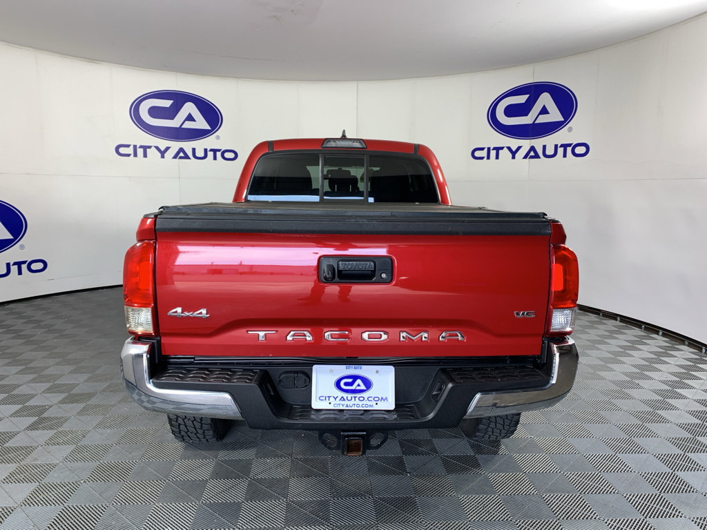 Used 2016 Toyota Tacoma SR5 w/ Towing Package AWD/4WD image 4